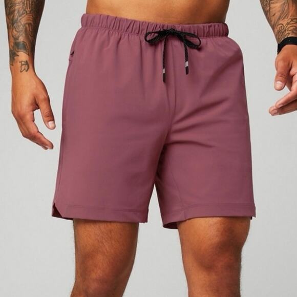 Men’s Fabletics The One Lined Shorts Midnight Mauve Size 2X 7” inseam EUC! - Picture 1 of 3